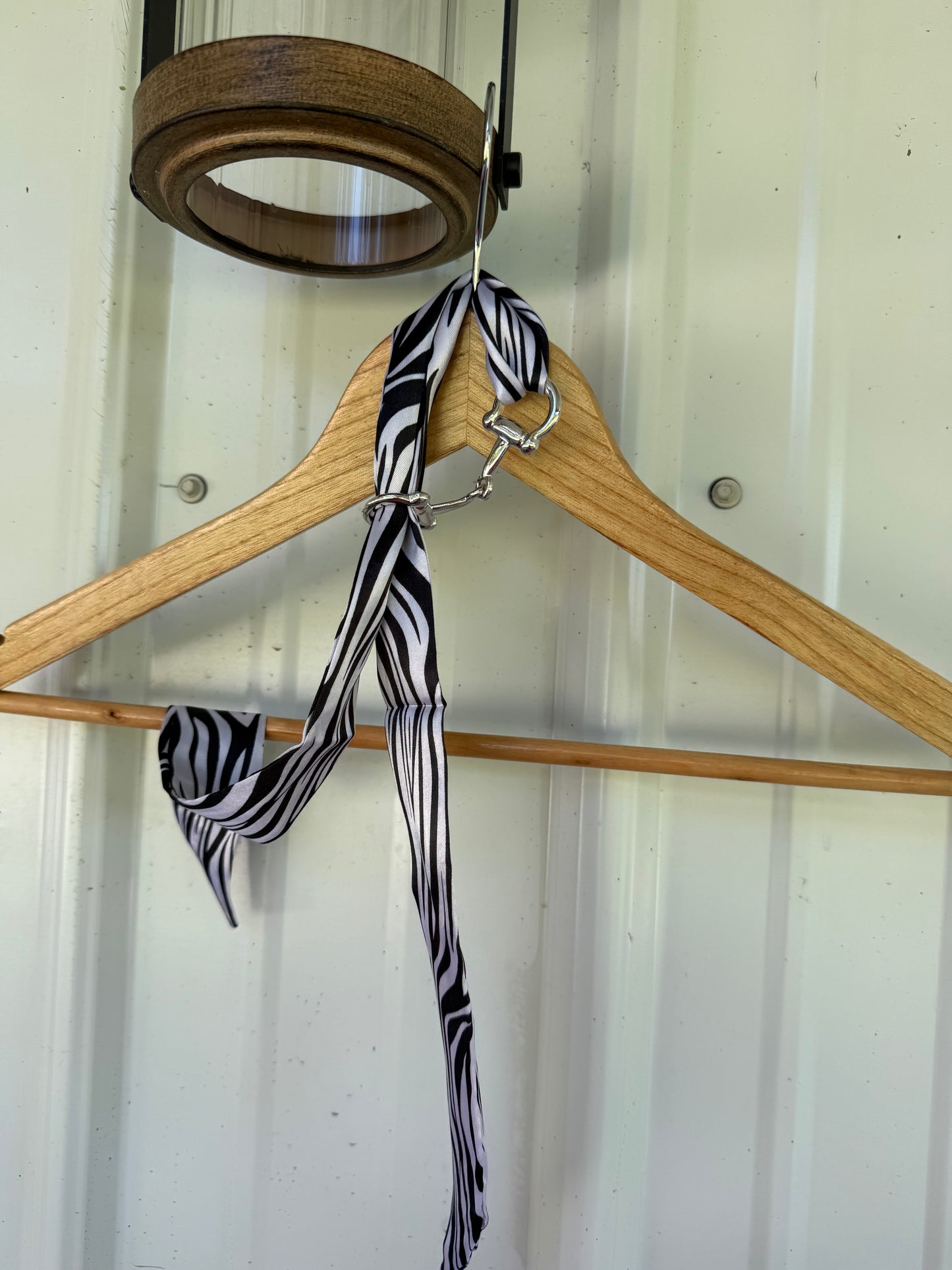 Snazzy Snaffle Scarf Slide